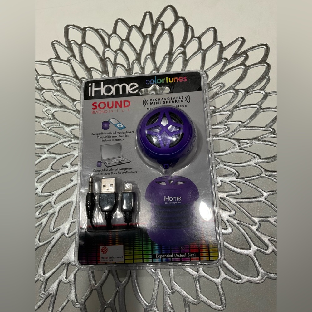 🌼🌼NWT iHome Rechargeable Mini Speaker